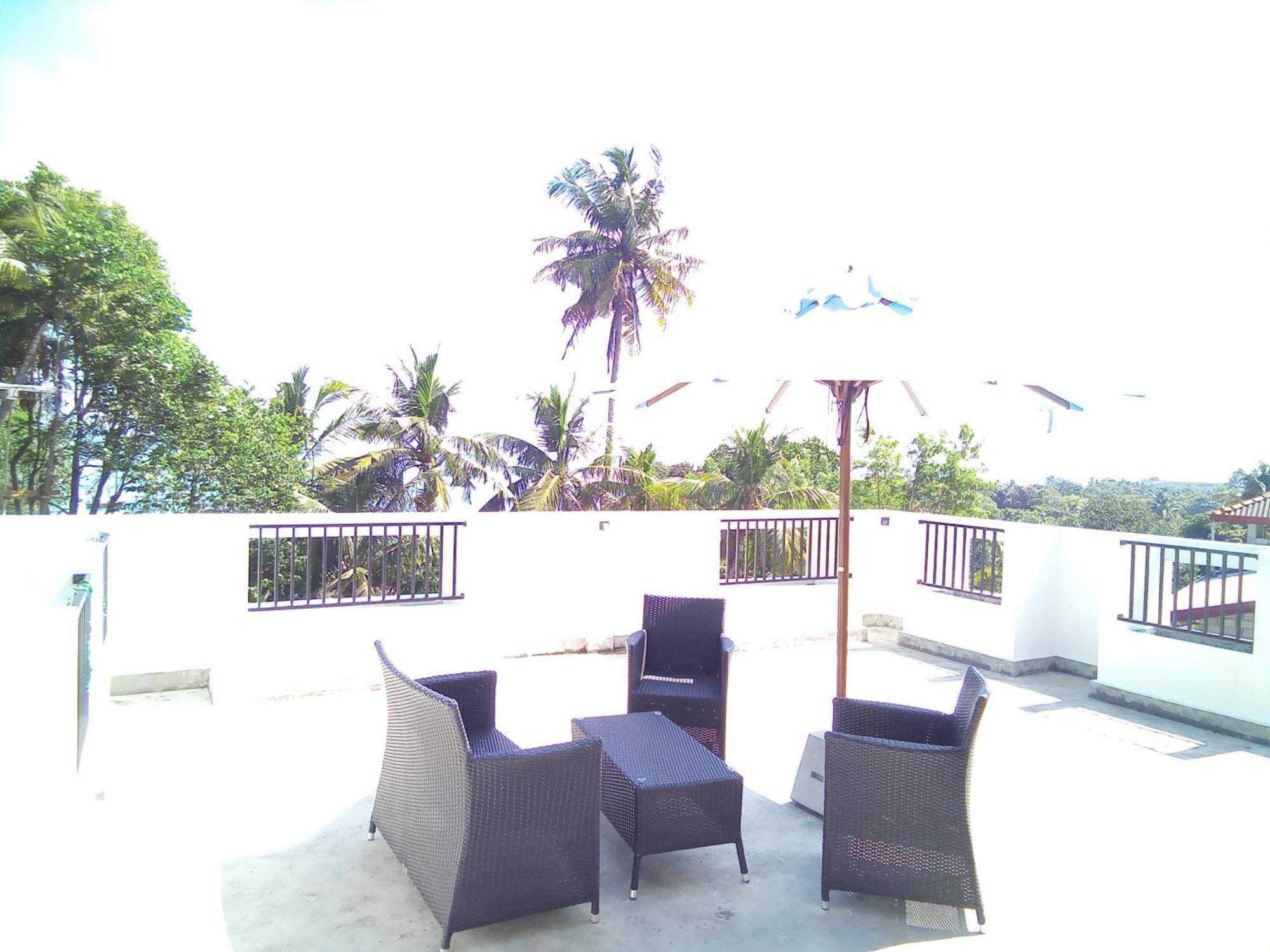 The Moose Weligama Acomodação com café da manhã Exterior foto